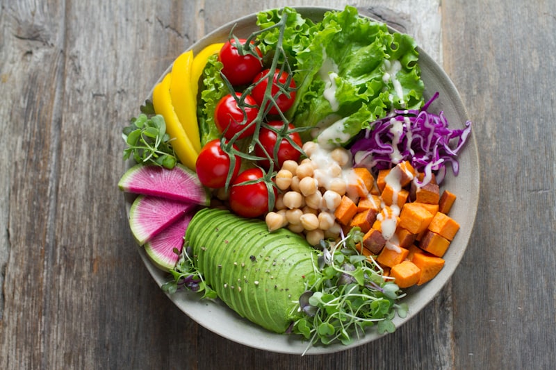 Anti-Inflammatory Eating for Midlife Women: How Food Rebuilds Heart, Brain, and Skin